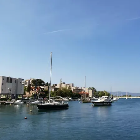 Studio Apartman Ruzmarin Omiš